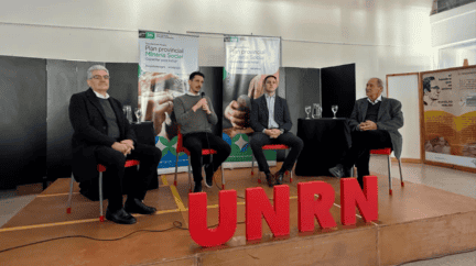 El evento reunió a especialistas, funcionarios, empresarios y actores sociales en torno a tres ejes clave: potencial geológico y desarrollo económico; participación comunitaria y sostenibilidad ambiental; y políticas públicas y marcos regulatorios.