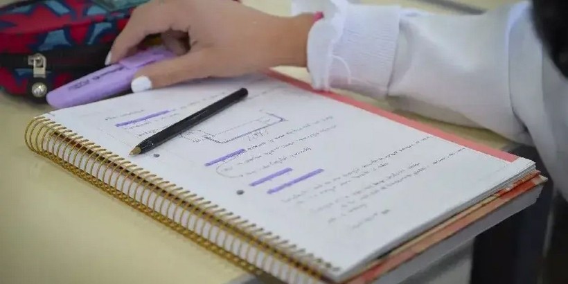 Docentes definen si aceptan o no la propuesta salarial